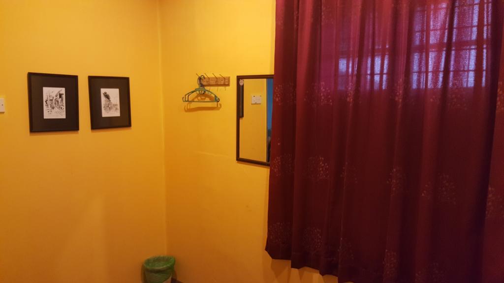 28 Bahari Hotel George Town  Kültér fotó